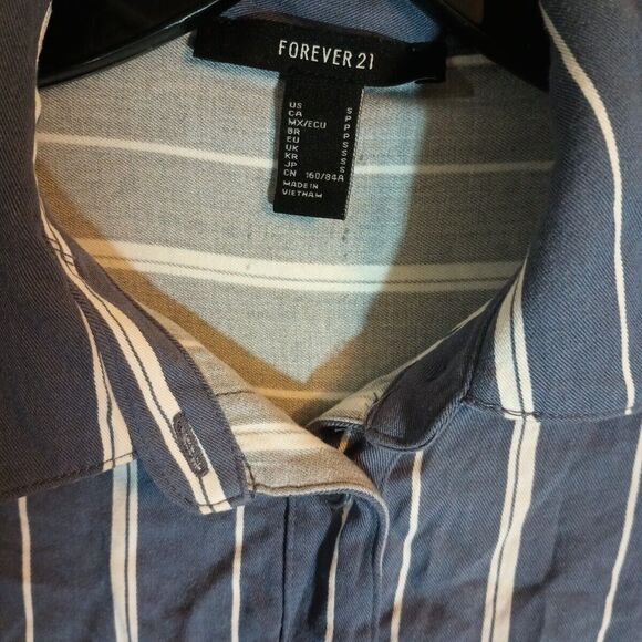 FOREVER 21 Button Down Long Sleeve Blue Striped Casual Shirt Women's Size Small - Picture 6 of 9